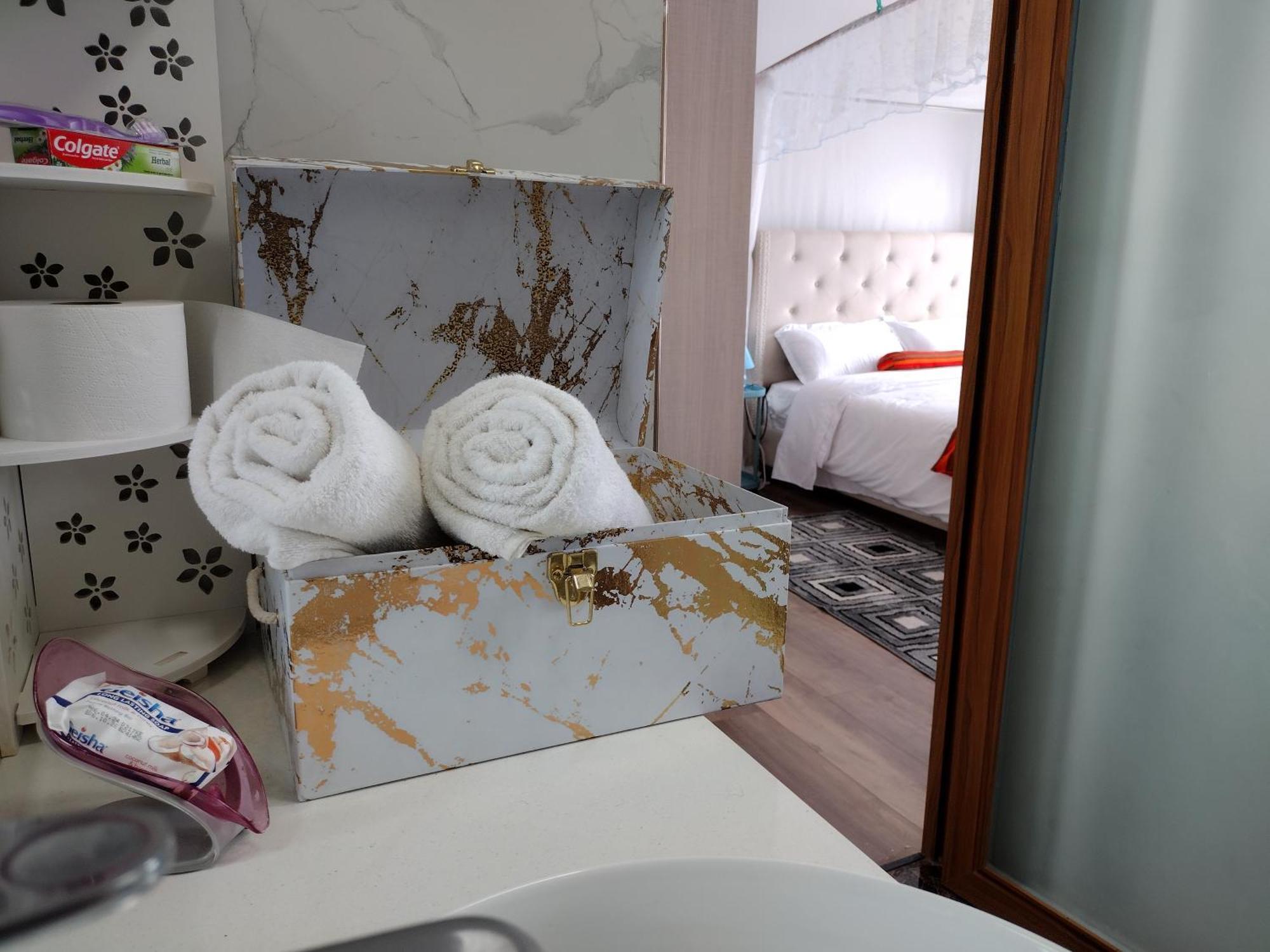 Bed and Breakfast Lenayan Park View Mlolongo Esterno foto